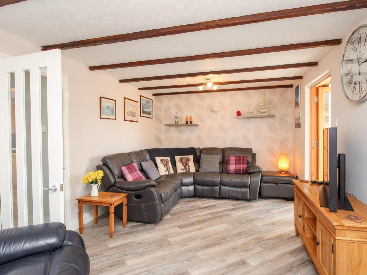 Knapp Cottage Holiday home *