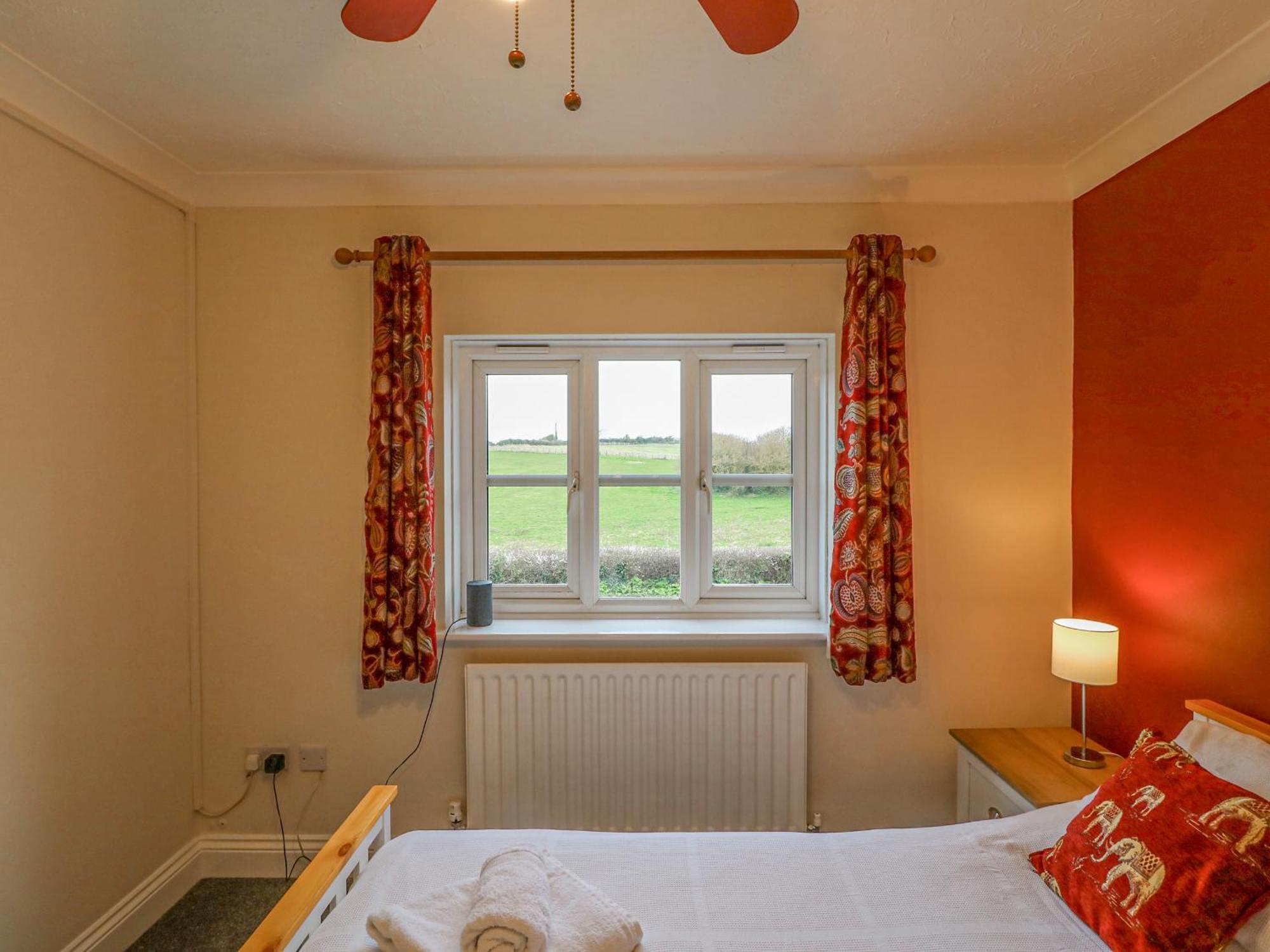 Knapp Cottage * Weymouth